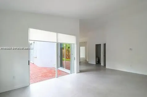 10889 NW 58th Terrace Doral FL 33178