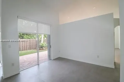 10889 NW 58th Terrace Doral FL 33178