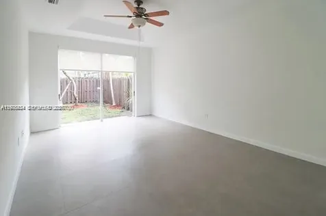 10889 NW 58th Terrace Doral FL 33178