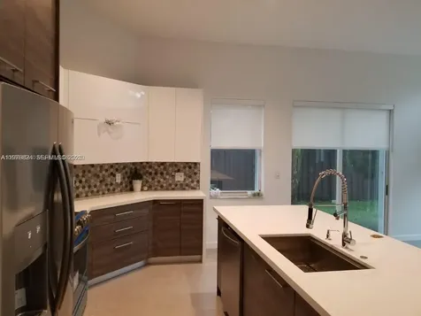 10889 NW 58th Terrace Doral FL 33178