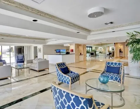 2625 Collins Avenue Miami Beach FL 33140