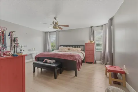 324 NW 153rd Lane Pembroke Pines FL 33028