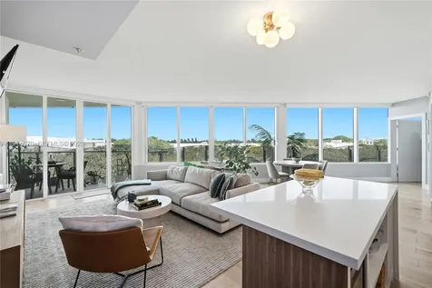2155 Washington Court Miami Beach FL 33139