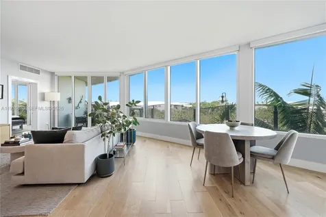 2155 Washington Court Miami Beach FL 33139