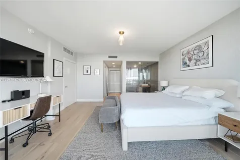 2155 Washington Court Miami Beach FL 33139