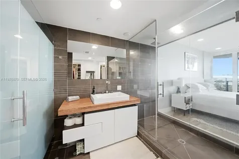 2155 Washington Court Miami Beach FL 33139