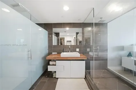 2155 Washington Court Miami Beach FL 33139