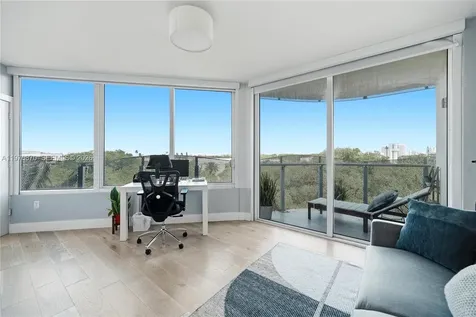 2155 Washington Court Miami Beach FL 33139