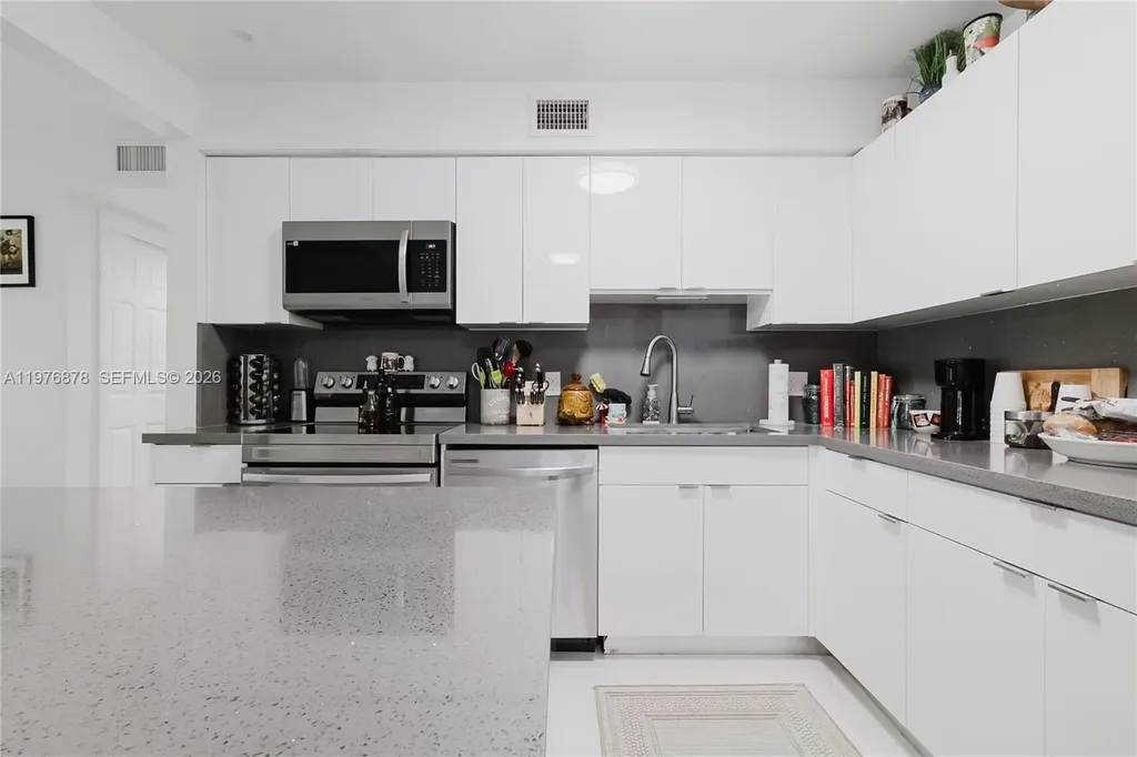 2621 SW 12th Terrace Fort Lauderdale FL 33315