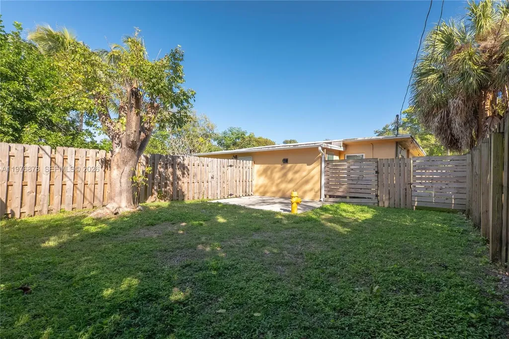 2621 SW 12th Terrace Fort Lauderdale FL 33315