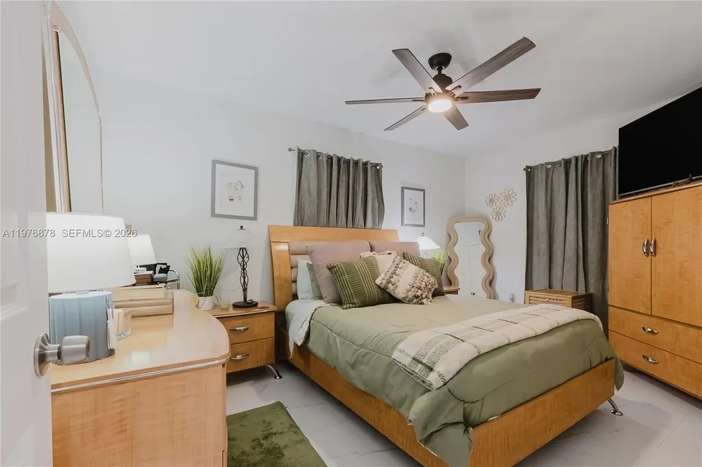 2621 SW 12th Terrace Fort Lauderdale FL 33315