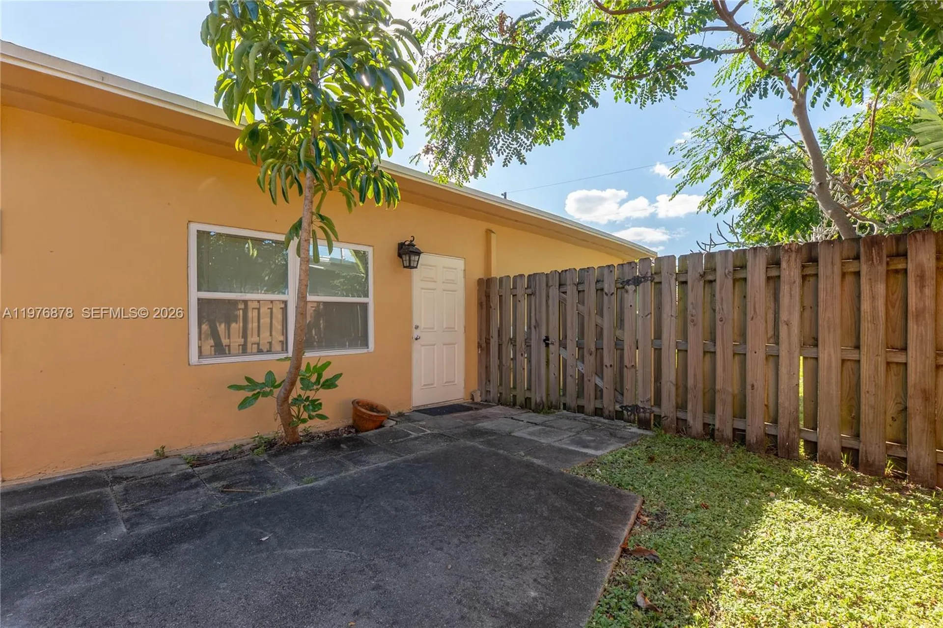 2621 SW 12th Terrace Fort Lauderdale FL 33315