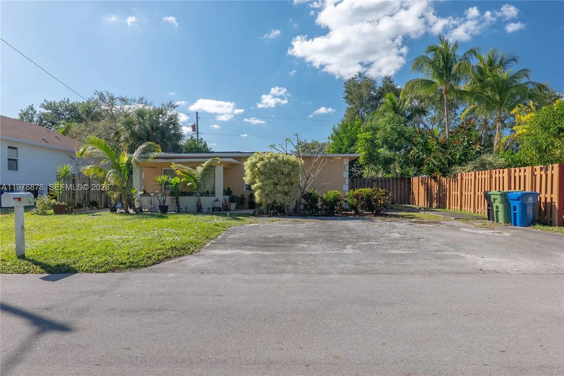 2621 SW 12th Terrace Fort Lauderdale FL 33315