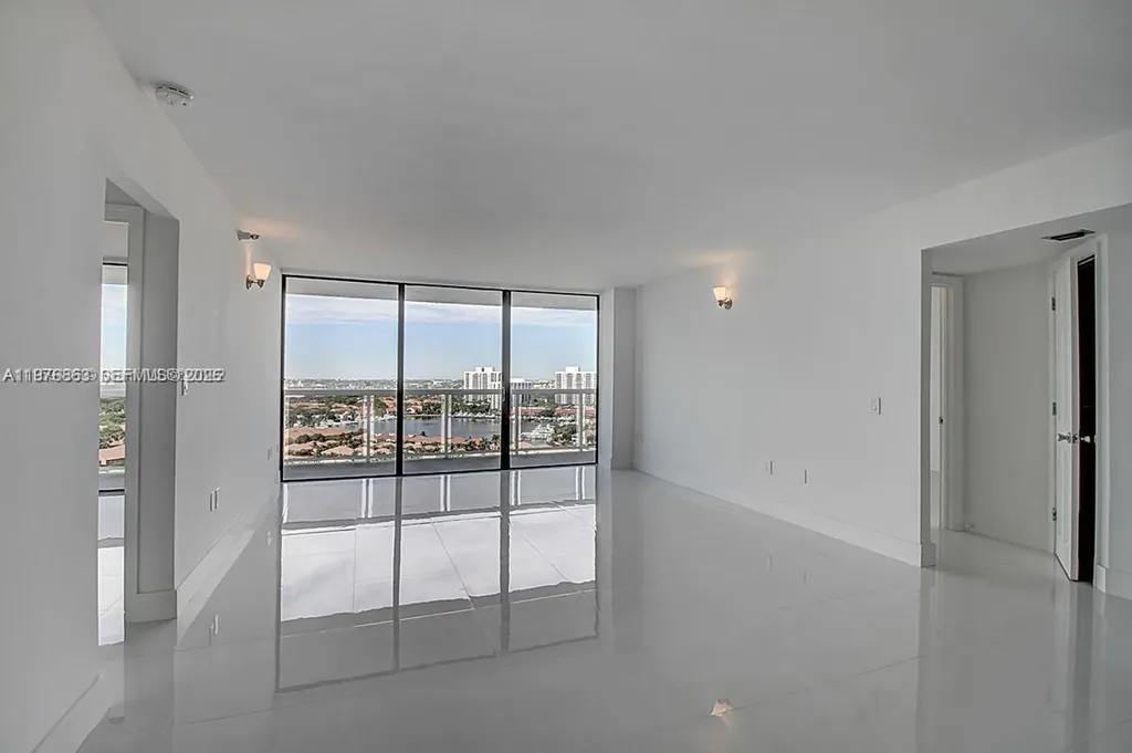 20505 E Country Club Drive Aventura FL 33180