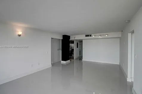 20505 E Country Club Drive Aventura FL 33180