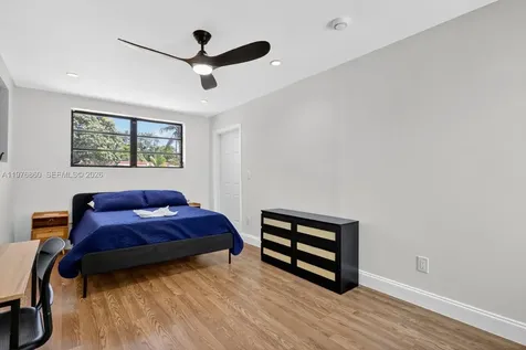 245 NE 175th Street North Miami Beach FL 33162
