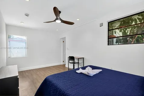 245 NE 175th Street North Miami Beach FL 33162