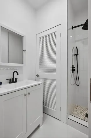 245 NE 175th Street North Miami Beach FL 33162