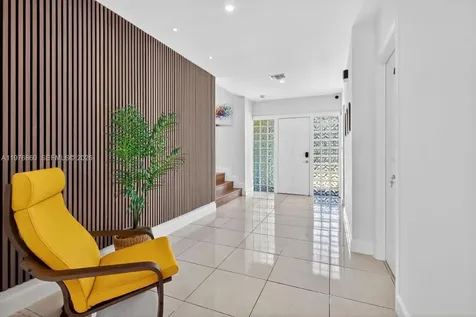 245 NE 175th Street North Miami Beach FL 33162
