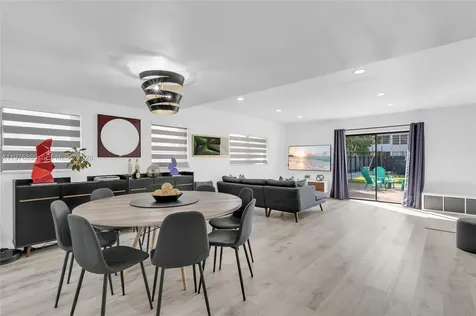 2172 NE 171st Street North Miami Beach FL 33162