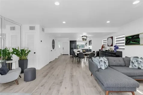 2172 NE 171st Street North Miami Beach FL 33162