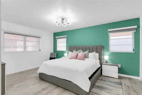 2172 NE 171st Street North Miami Beach FL 33162