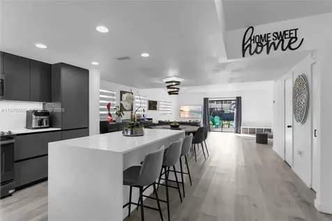 2172 NE 171st Street North Miami Beach FL 33162