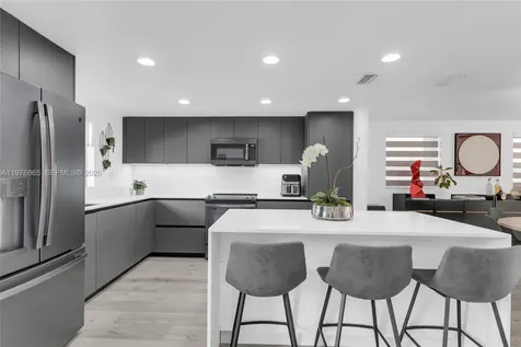 2172 NE 171st Street North Miami Beach FL 33162