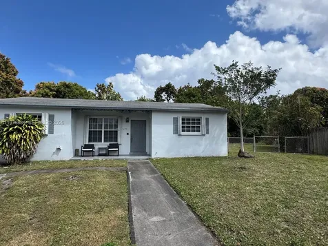 16981 NE 8th Court North Miami Beach FL 33162
