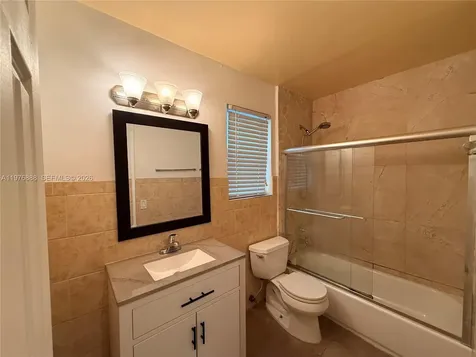 1104 N 17th Court Hollywood FL 33020