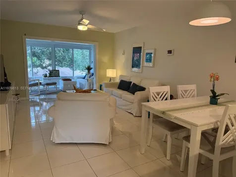 5141 W Oakland Park Boulevard Lauderdale Lakes FL 33313
