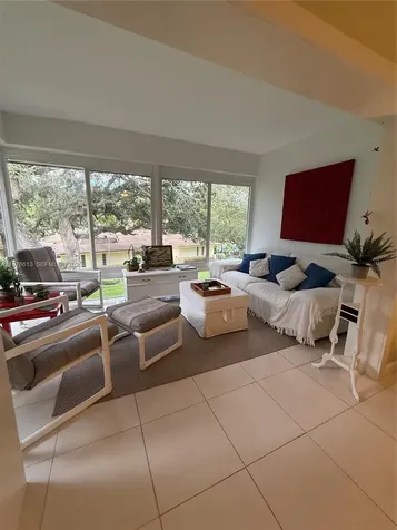 5141 W Oakland Park Boulevard Lauderdale Lakes FL 33313