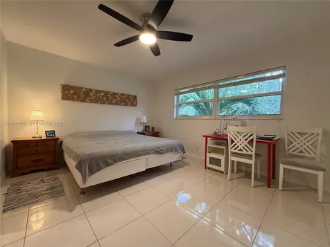 5141 W Oakland Park Boulevard Lauderdale Lakes FL 33313