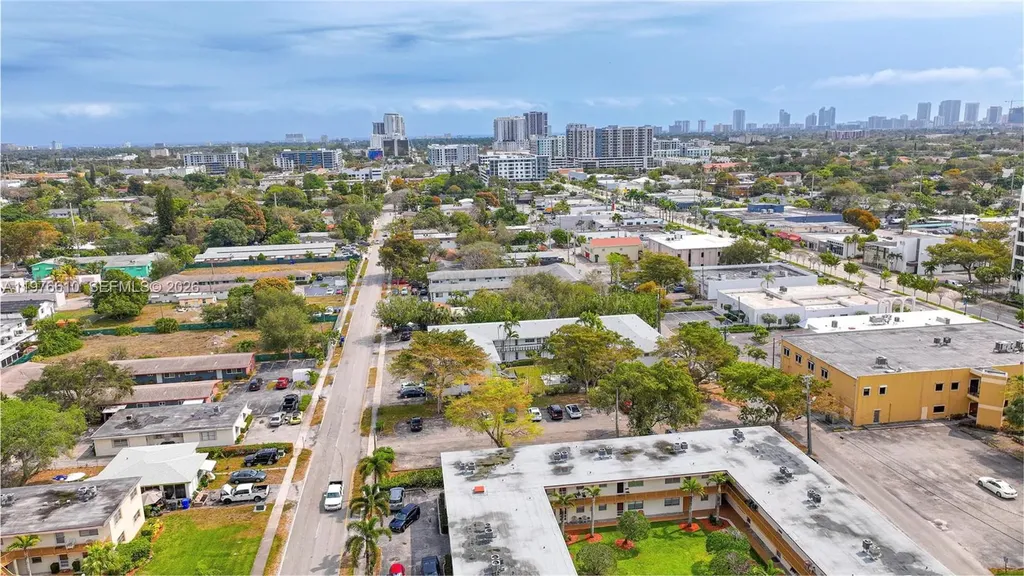 2458 Polk Street Hollywood FL 33020