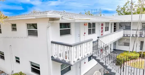 2458 Polk Street Hollywood FL 33020