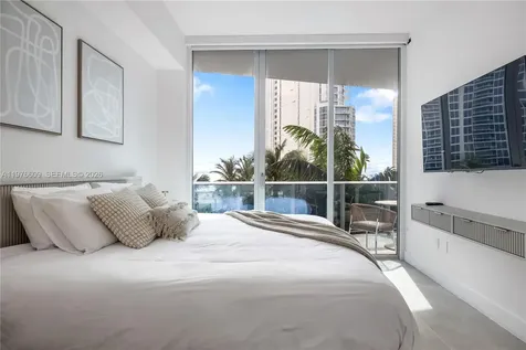 17550 Collins Avenue Sunny Isles Beach FL 33160