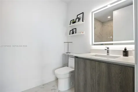 17550 Collins Avenue Sunny Isles Beach FL 33160