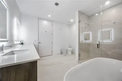 17550 Collins Avenue Sunny Isles Beach FL 33160