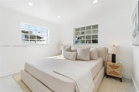 1360 SW 6th Terrace Deerfield Beach FL 33441