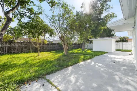 1360 SW 6th Terrace Deerfield Beach FL 33441