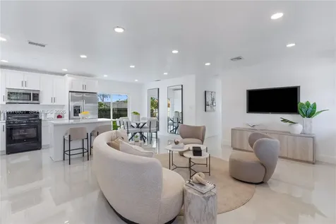 1360 SW 6th Terrace Deerfield Beach FL 33441