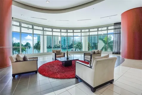 300 S Biscayne Boulevard Miami FL 33131