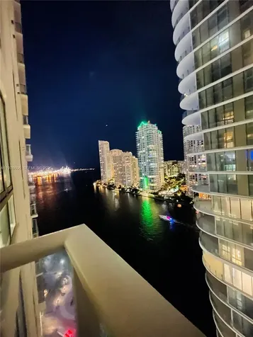 300 S Biscayne Boulevard Miami FL 33131