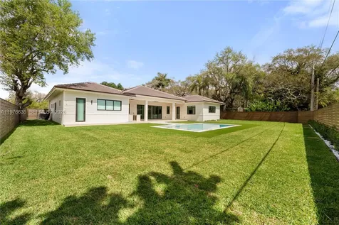 6990 SW 58th Street Miami FL 33143