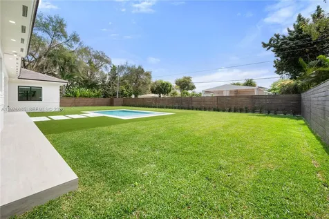 6990 SW 58th Street Miami FL 33143