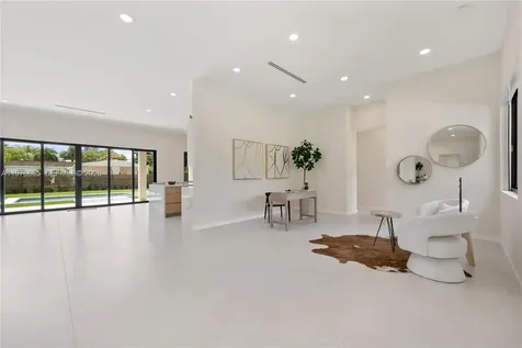6990 SW 58th Street Miami FL 33143