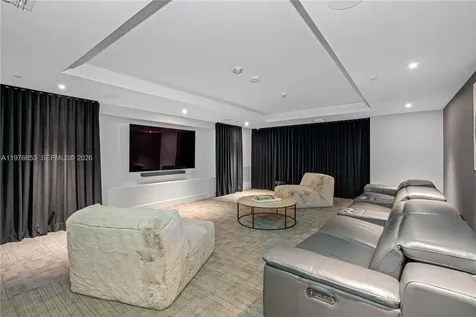16395 Biscayne Boulevard North Miami Beach FL 33160