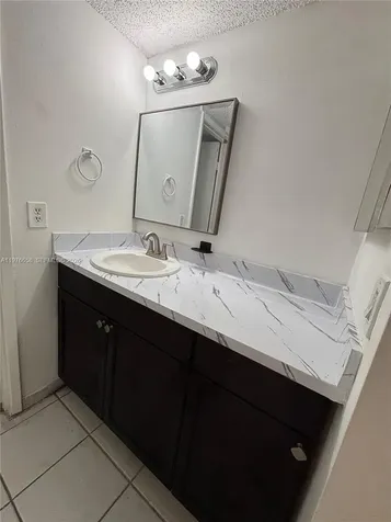 13701 Kendale Lakes Circle Miami FL 33183