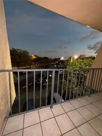 13701 Kendale Lakes Circle Miami FL 33183