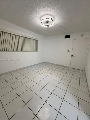 13701 Kendale Lakes Circle Miami FL 33183